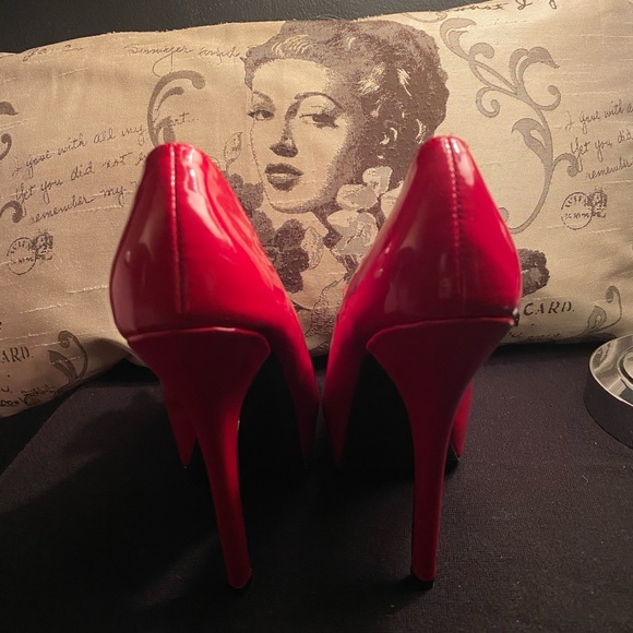 Olsenboye Red Bow Stilettos Size 8 - Picture 5 of 9
